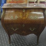 488 1704 CHEST OF DRAWERS